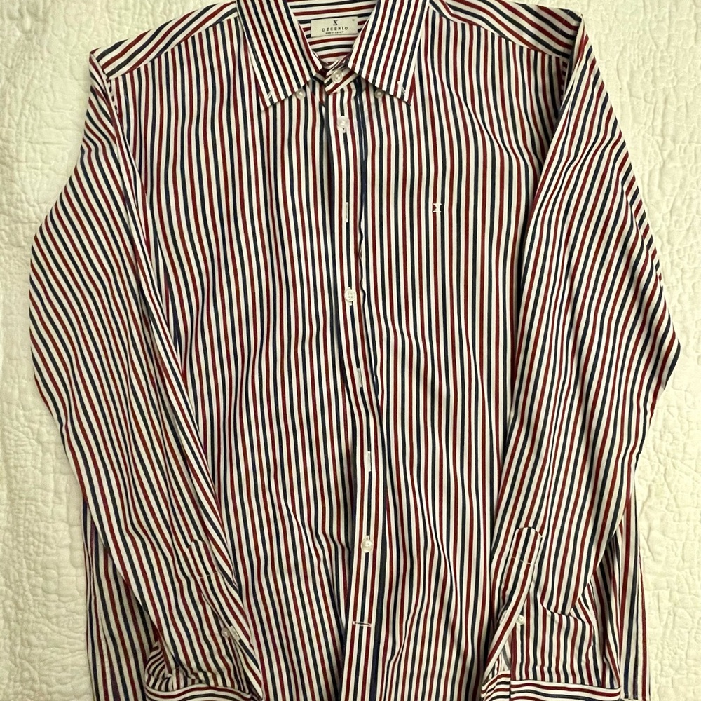 Assorted Men's Shirts Collection - Picture 9 of 10